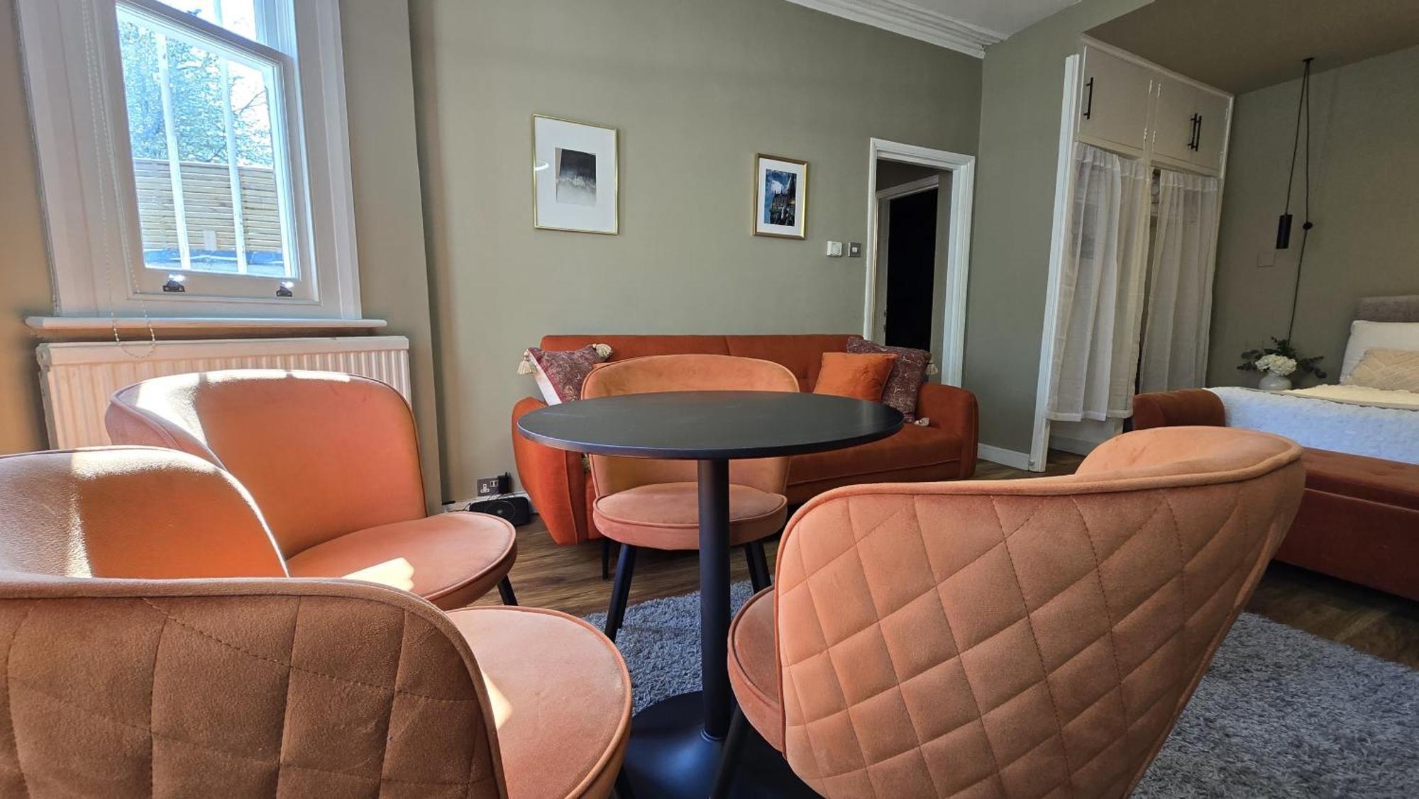 Spacious Studio For 4 Flat Near Regents Park N2 런던 외부 사진